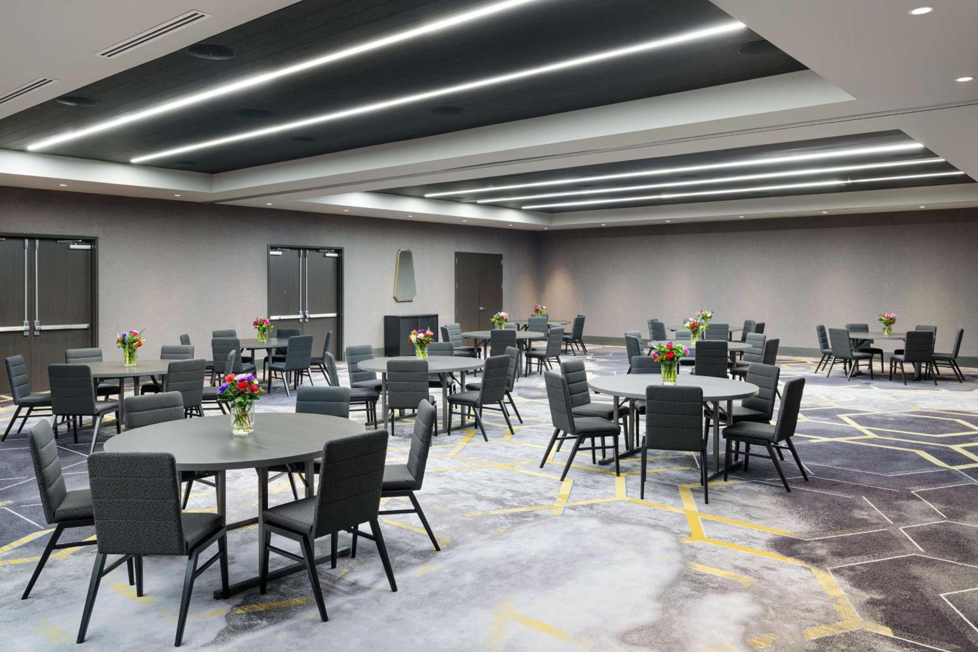 Homewood Suites By Hilton Raleigh Downtown Bagian luar foto